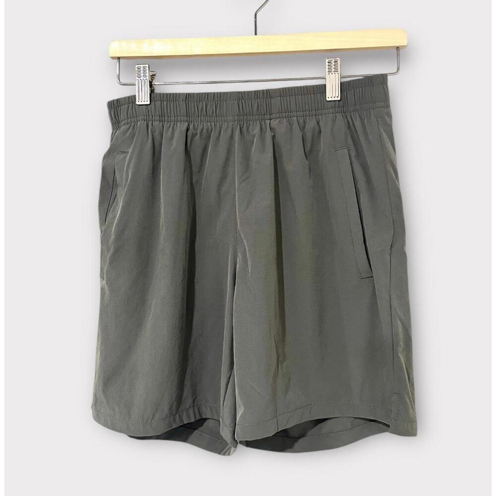 NWT Canghpgin Mens Shorts Gray Pockets Stretch Drawstrings Activewear Size Small